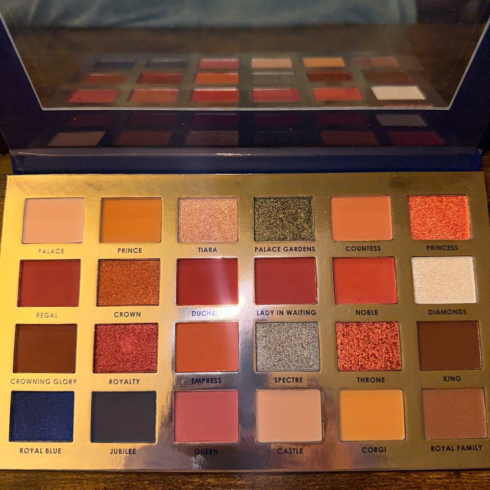 Ciatè London royal edition eye shadow pallet